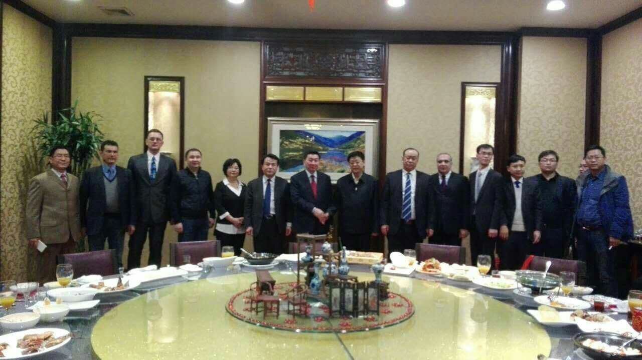 2015年12月19日至12月21日哈萨克斯坦共和国曼格斯套州州长阿利克•阿伊达尔巴耶夫一行9人访问我公司